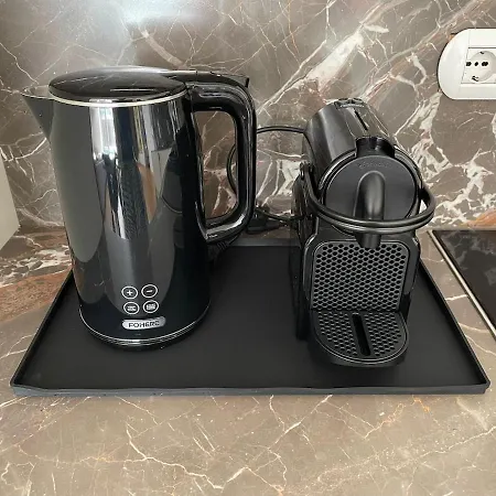 & Sea In Oasis Private Parking アパート トリエステ